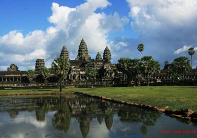 柬埔寨旅游部长：柬国为中国人提供签证便利