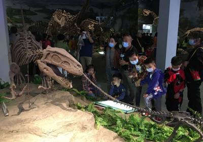 自贡恐龙博物馆在哪里、自贡恐龙博物馆开放时间