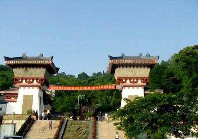 寻龙山二日游多少钱、寻龙山旅游团二日游报价、寻龙山报团游价格