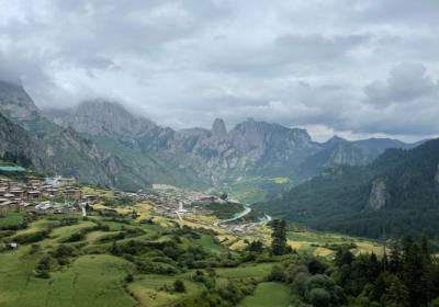 甘肃旅游跟团多少钱、甘南旅游报团游费用是多少