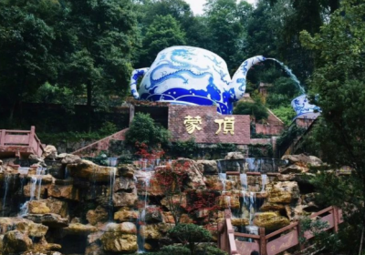 成都到雅安蒙顶山怎么坐车（雅安到蒙顶山有直通车吗）