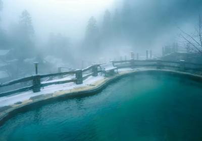 成都到海螺沟两日游花费多少钱（成都到海螺沟旅游自驾二日游）