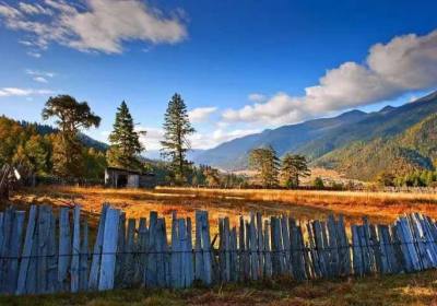 川藏线自驾旅游团报价（川藏线自驾游驴友俱乐部）
