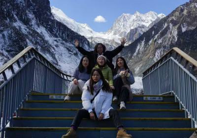 海螺沟纯玩三日游最佳路线（海螺沟几月份去旅游最好）