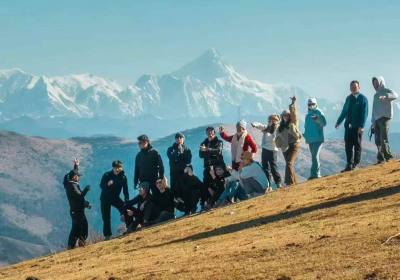 成都出发2日游去哪里比较好（成都出发3天2夜可以去哪里旅游）